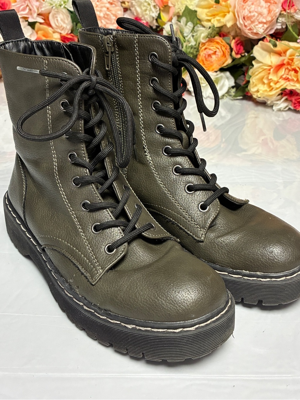 Sincerely Jules Harley Combat Boots Olive Green Lace Up Lug Sole Women’s 7.5